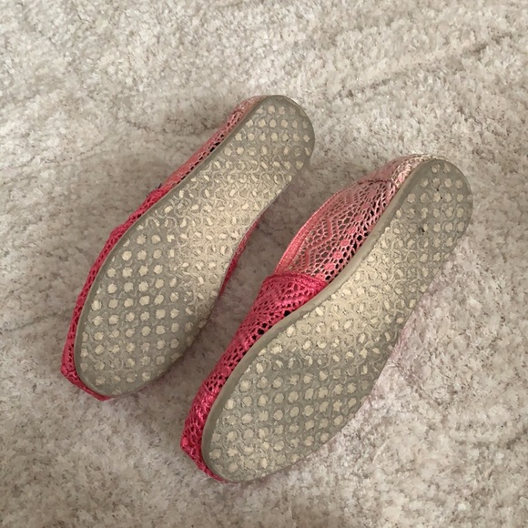 Pink Ombré Crochet Toms - Picture 3 of 6